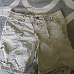 VGC womens sz.10  Khakis & Co. shorts